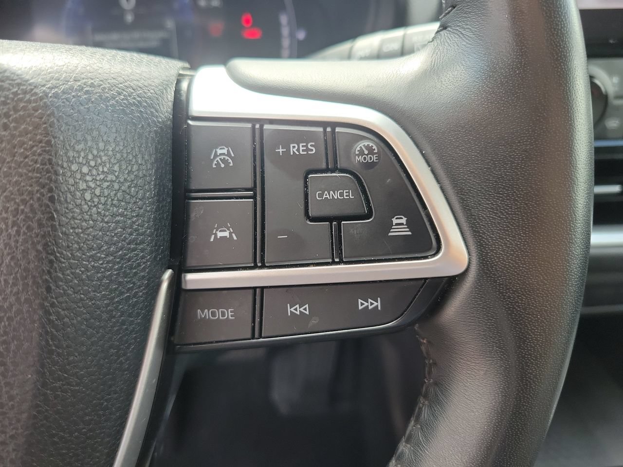 Used 2025 Toyota Grand Highlander FWD image 20