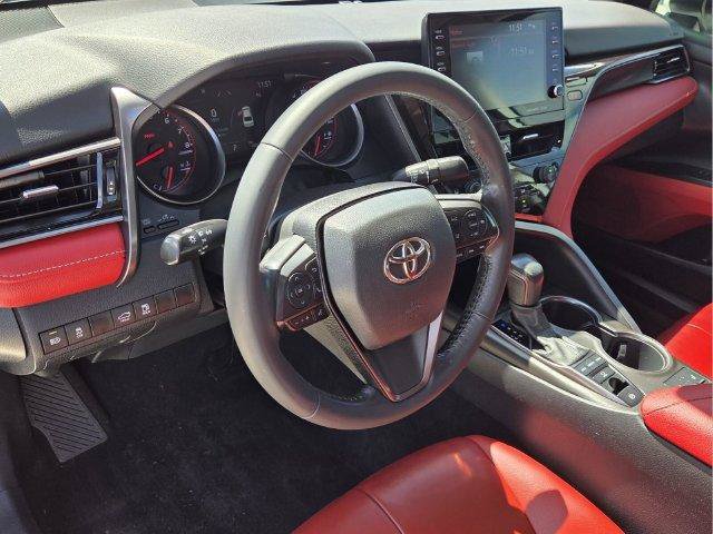 Used 2021 Toyota Camry XSE FWD image 11