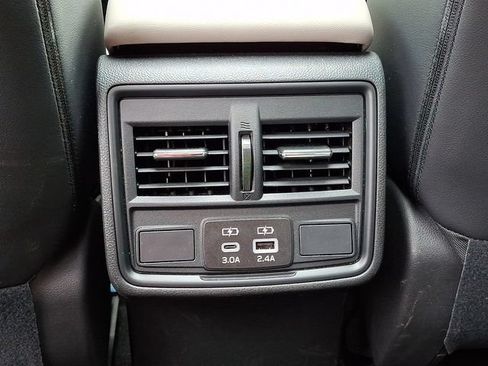 Used 2026 Subaru Forester Premium AWD/4WD image 11
