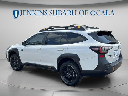 Used 2025 Subaru Outback Wilderness AWD/4WD image 5