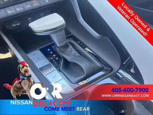Used 2025 Hyundai Elantra Limited FWD image 25