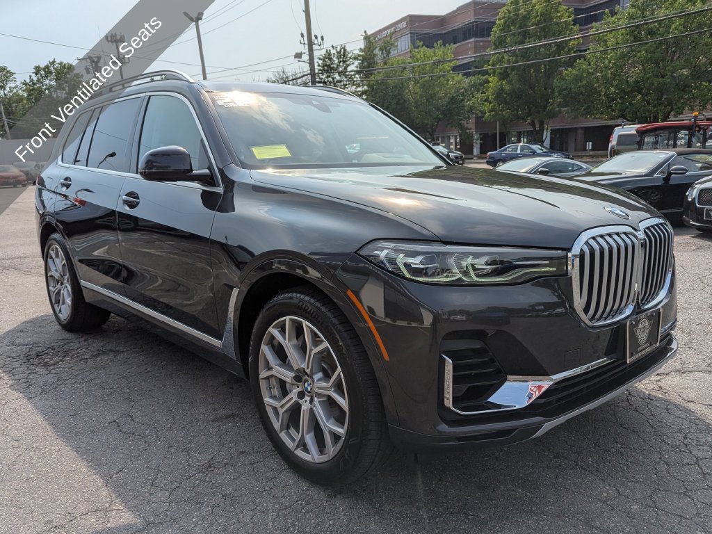 Used 2022 BMW X7 xDrive40i w/ Luxury Seating Package AWD/4WD image 6