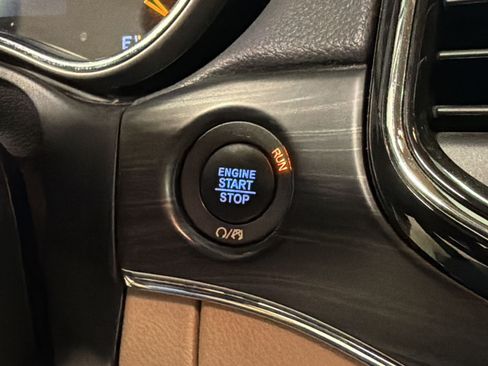 Used 2021 Jeep Grand Cherokee Limited RWD image 17