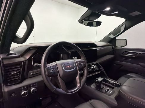Used 2026 GMC Sierra 1500 AT4 w/ AT4 Premium Package AWD/4WD image 4