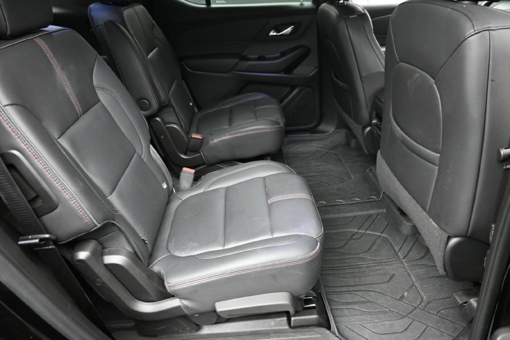 Used 2023 Chevrolet Traverse RS w/ LPO, Floor Liner Package AWD/4WD image 10