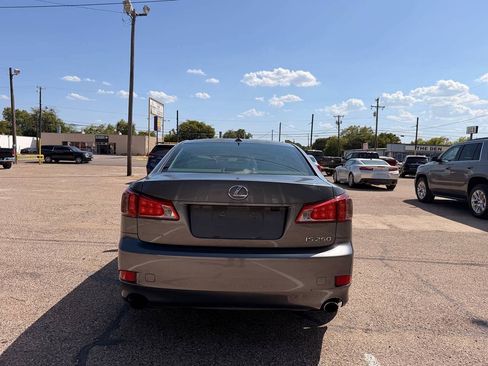 Used 2012 Lexus IS 250 w/ Premium Pkg Value Edition RWD image 7