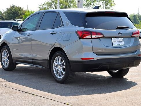Used 2024 Chevrolet Equinox LS w/ LS Convenience Package FWD image 5