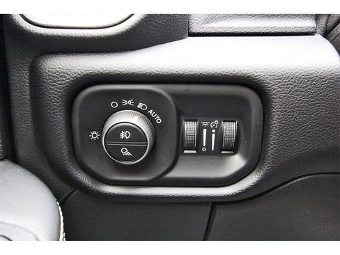 Used 2025 RAM 2500 Laramie image 16