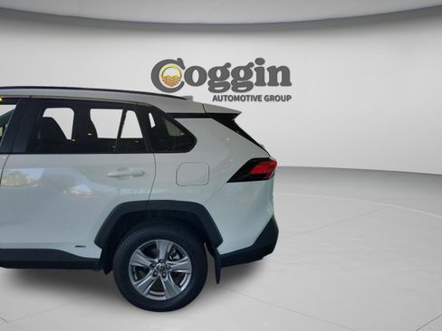 Certified 2025 Toyota RAV4 LE image 29