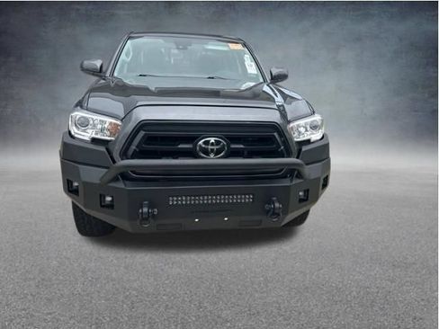 Used 2023 Toyota Tacoma SR AWD/4WD image 5