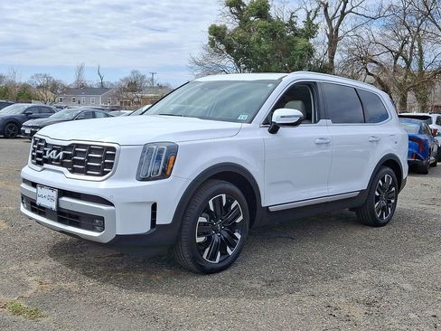 Used 2025 Kia Telluride SX w/ SX Captain's Chair Package image 3