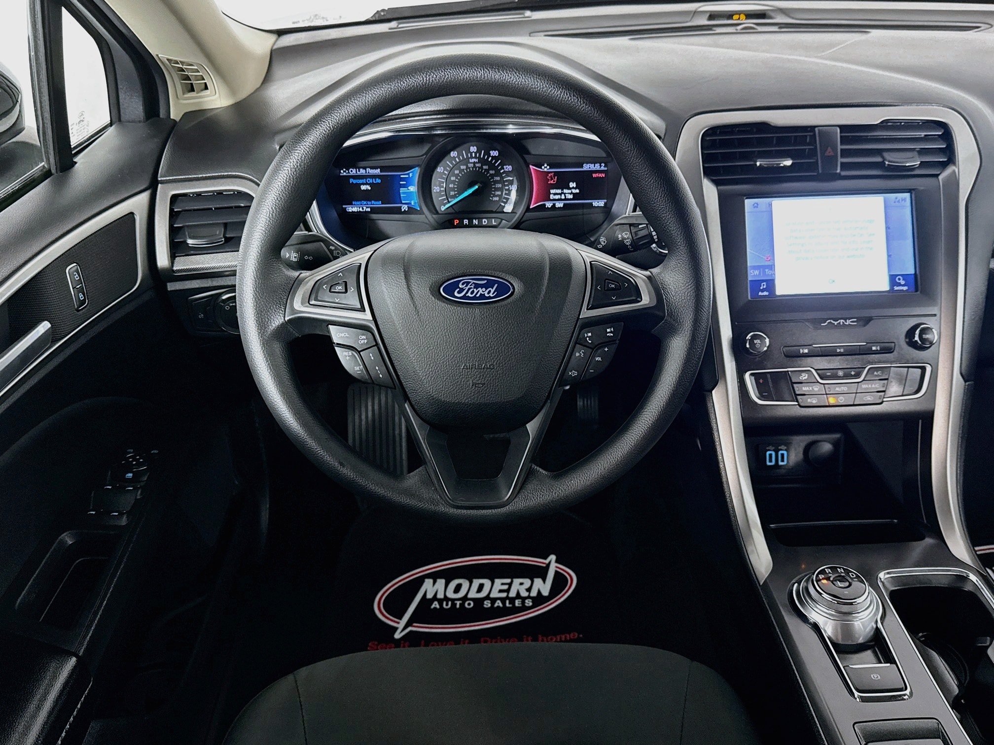 Used 2020 Ford Fusion SE FWD image 23