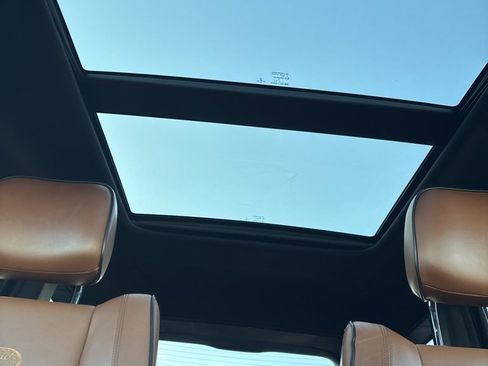 Used 2021 Jeep Grand Cherokee Overland image 23