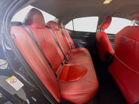 Used 2019 Toyota Camry SE image 26