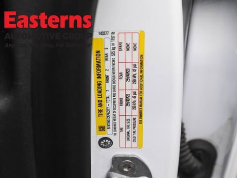 Used 2021 Tesla Model Y Long Range image 32