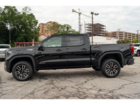 New 2026 GMC Sierra 1500 AT4 w/ AT4 Premium Package AWD/4WD image 5