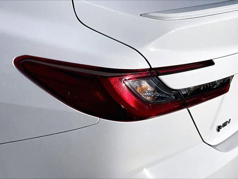 Certified 2025 Toyota Camry SE image 29