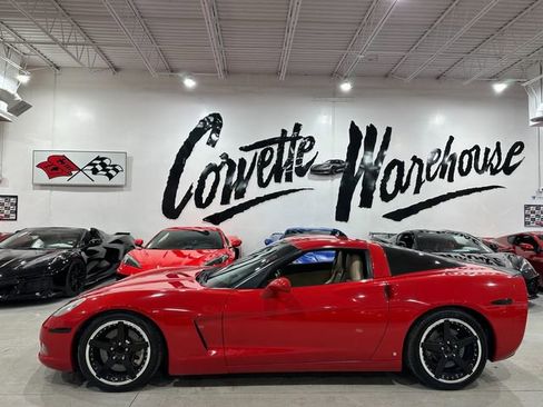Used 2008 Chevrolet Corvette Coupe w/ Z51 Performance Package image 2