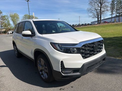 Used 2023 Honda Passport EX-L image 5