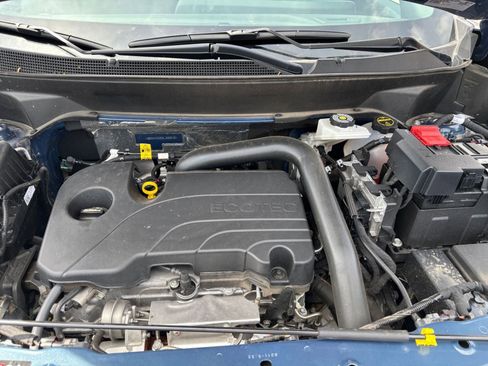 Used 2025 Chevrolet Equinox LT FWD image 33