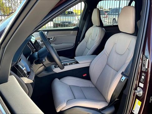 New 2026 Volvo XC90 B5 Ultra image 22