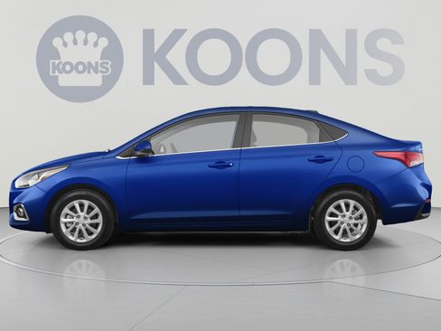 Used 2019 Hyundai Accent SE FWD image 2