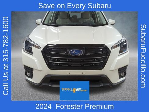 Used 2024 Subaru Forester Premium image 3