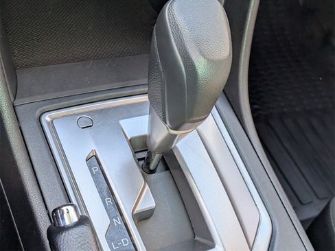 Certified 2022 Subaru Impreza 2.0i image 25