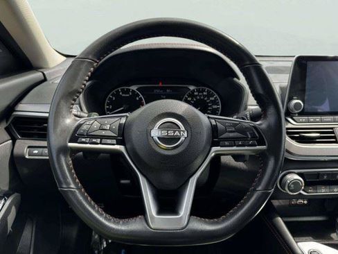 Used 2023 Nissan Altima 2.5 SR FWD image 26