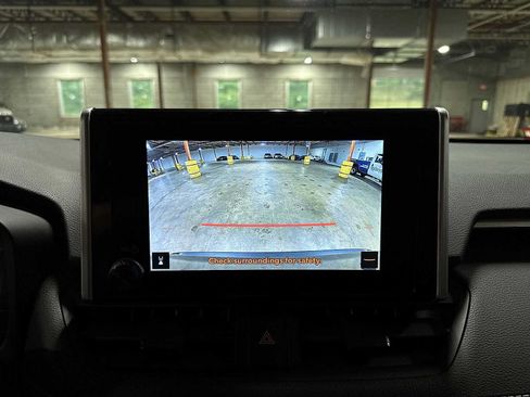 Used 2025 Toyota RAV4 XLE AWD/4WD image 24