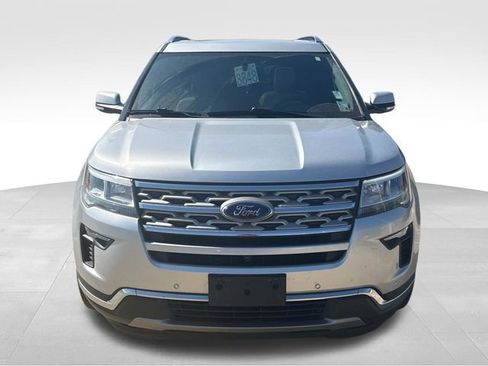 Used 2018 Ford Explorer Limited image 2