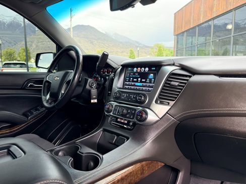 Used 2019 Chevrolet Tahoe LS AWD/4WD image 12