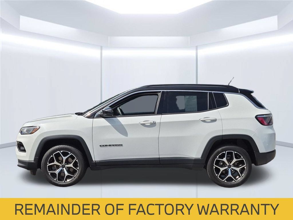 Used 2025 Jeep Compass Limited AWD/4WD image 2