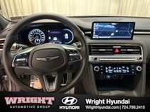 Certified 2025 Genesis G70 2.5T w/ Sport Prestige Package image 20