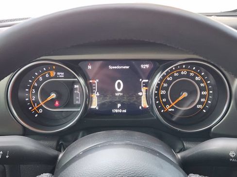 Used 2023 Jeep Gladiator Sport AWD/4WD image 18