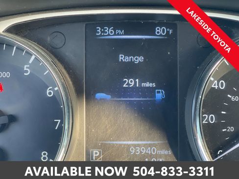 Used 2016 Nissan Rogue SV image 35