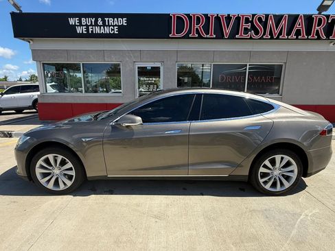 Used 2015 Tesla Model S 85D AWD/4WD image 5