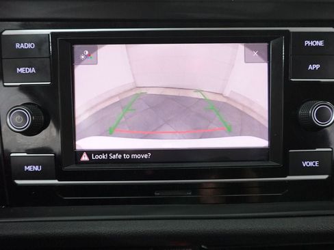 Used 2021 Volkswagen Jetta S w/ Driver Assistance Package image 18