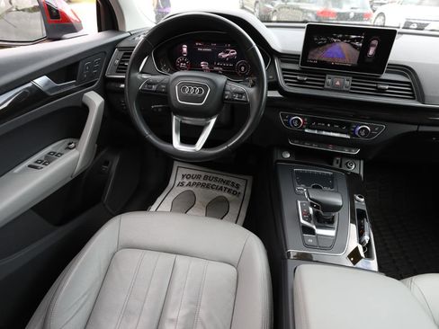 Used 2018 Audi Q5 2.0T Premium Plus w/ Premium Plus Package AWD/4WD image 17