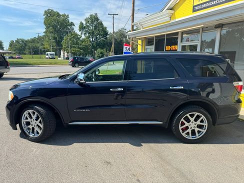 Used 2011 Dodge Durango Citadel w/ Trailer Tow Group IV AWD/4WD image 3