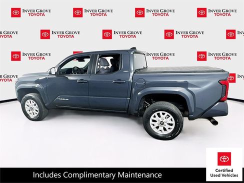 Certified 2025 Toyota Tacoma SR5 AWD/4WD image 7