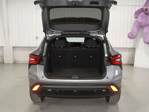 New 2026 Chevrolet Trax RS w/ Driver Confidence Package FWD image 29
