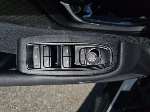 Used 2020 Subaru Outback Premium image 28