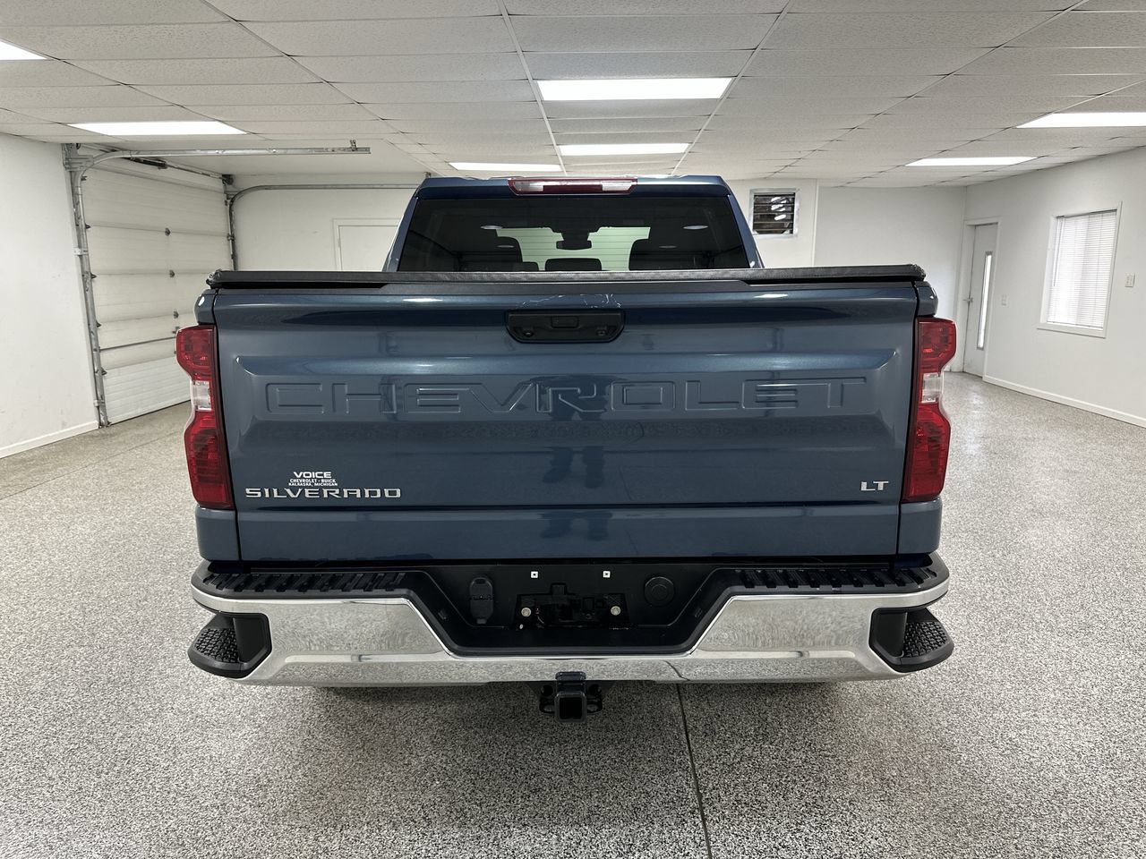 Used 2024 Chevrolet Silverado 1500 LT AWD/4WD image 7