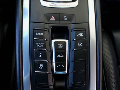 Used 2013 Porsche 911 Carrera 4S AWD/4WD image 31