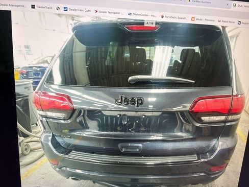 Used 2015 Jeep Grand Cherokee Altitude image 3