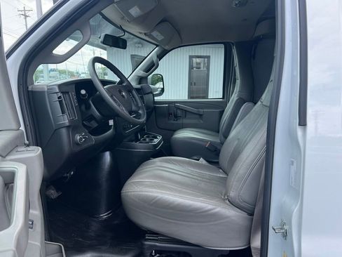 Used 2025 Chevrolet Express 2500 Extended w/ Driver Convenience Package RWD image 9