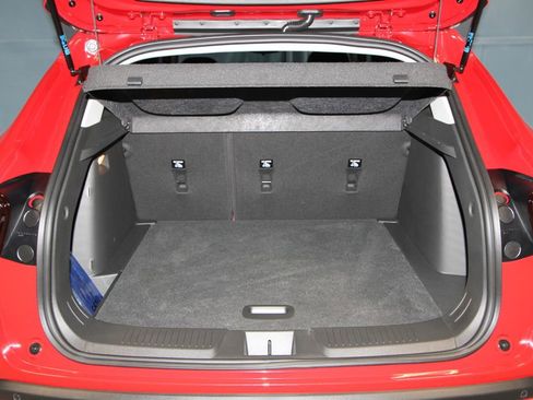 Used 2026 Chevrolet Trax LT w/ Driver Confidence Package image 34