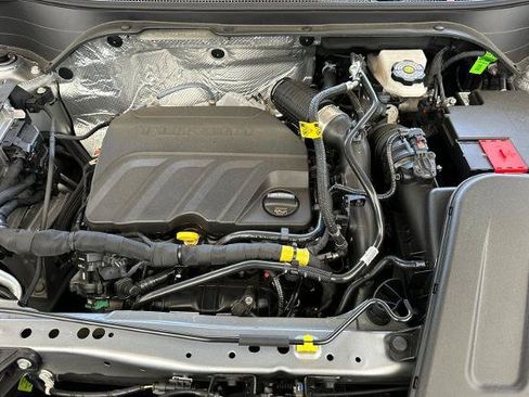 New 2026 Chevrolet Trax LS w/ LS Convenience Package FWD image 24