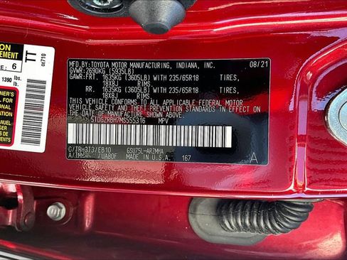 Used 2021 Toyota Highlander XLE image 18